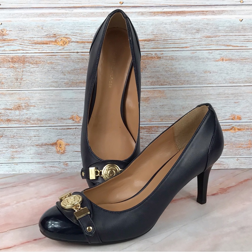 Tommy Hilfiger Round Toe Pumps in Navy with Gold Logo